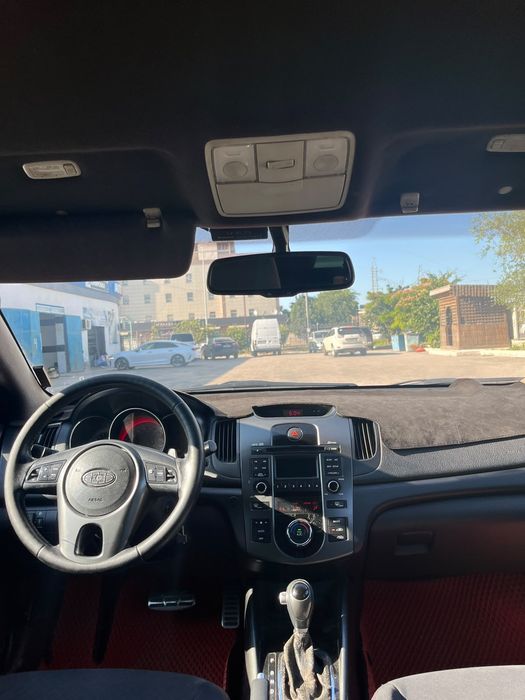 Kia cerato 2 2011