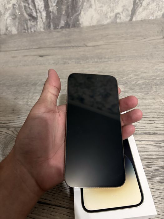 Продаю Iphone 14 PRO MAX 256