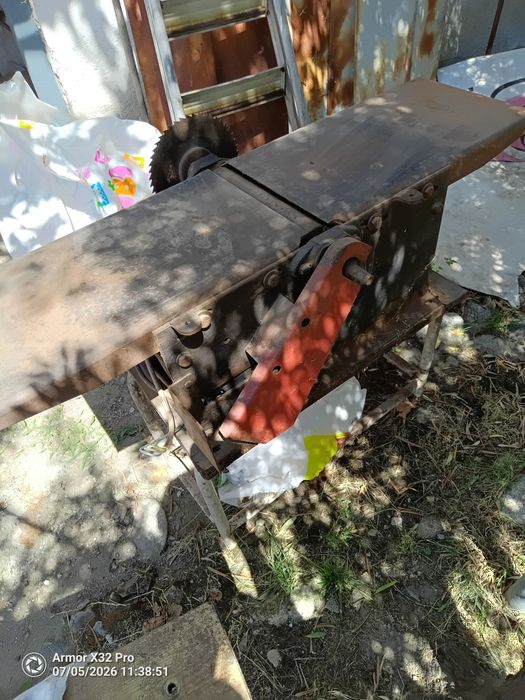 Комбинирана дърводелска машина