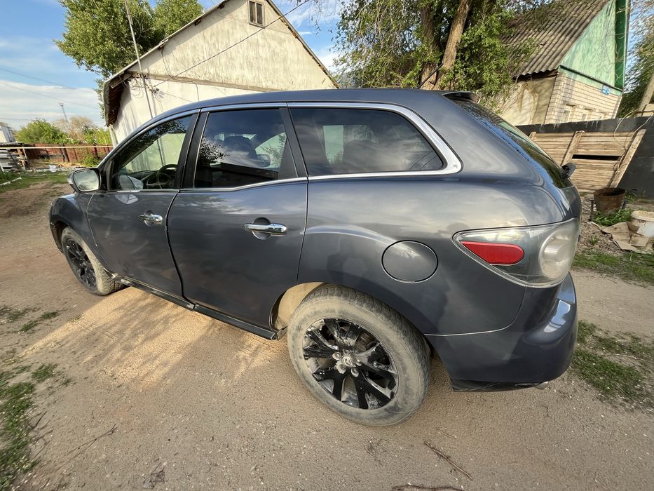 Продаю машину Mazda CX-7