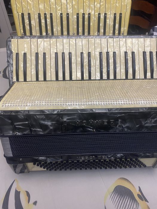 Acordeoane Hohner si armonica