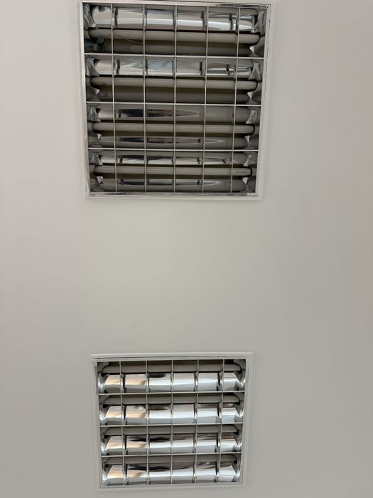 Продам светильники для офиса в хорошем рабочем состоянии