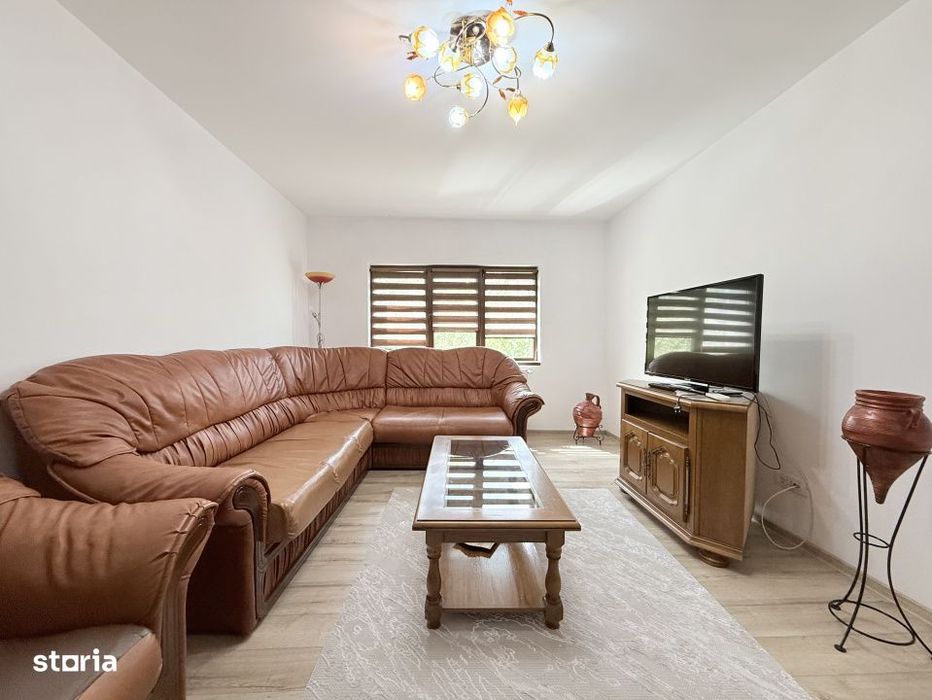 Apartament cu 3 camere de inchiriat in zona Faleza Nord — fotografia 3