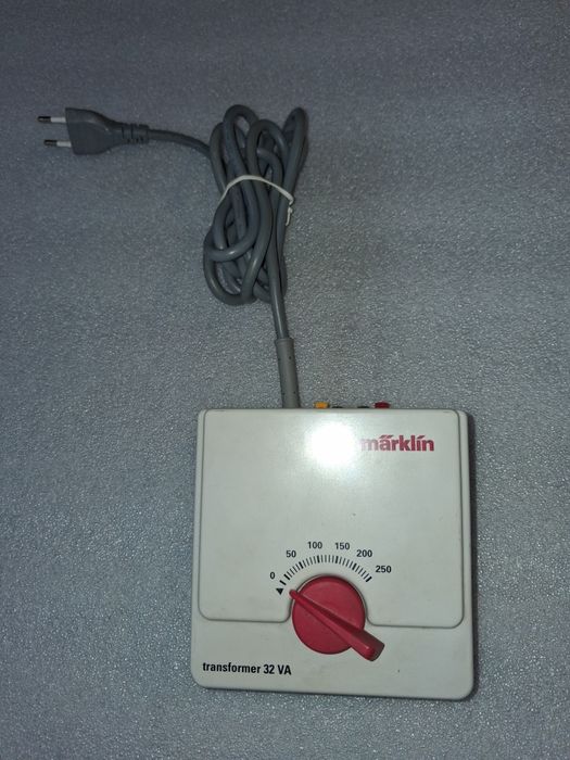 Alimentator Marklin