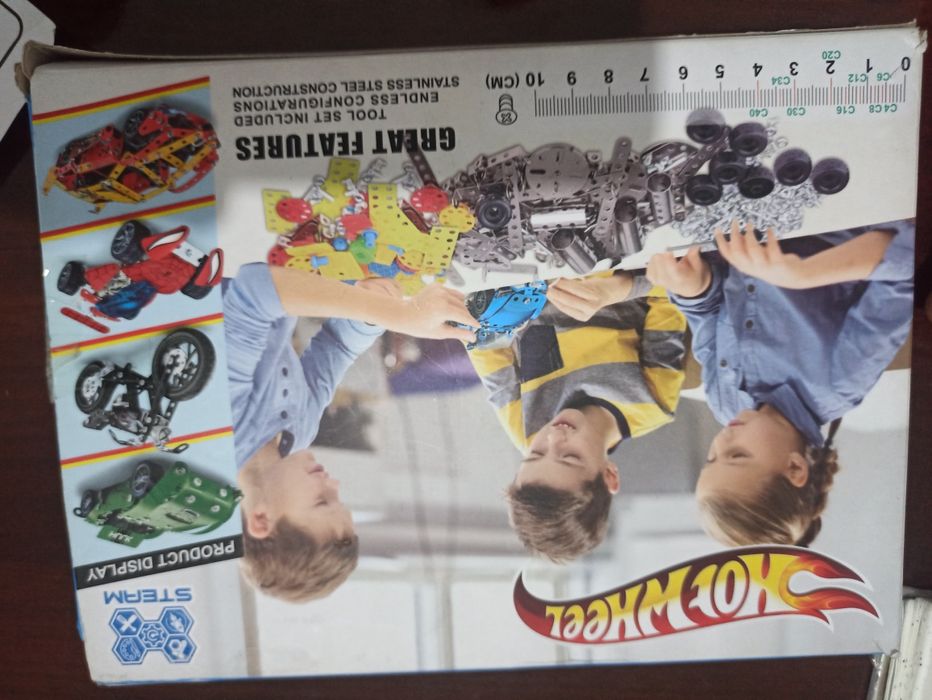 Уникальный металлический конструктор для юных инженеров!