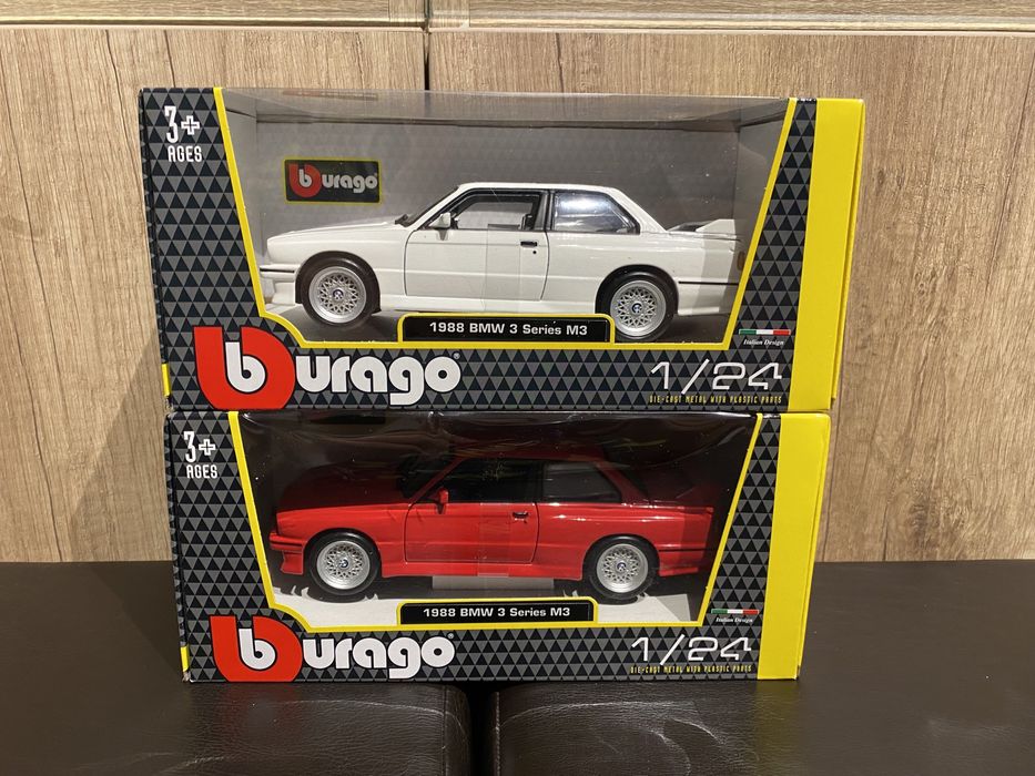 Bburago BMW 3 series M3 an 1988 roșu , alb machetă auto scara 1:24