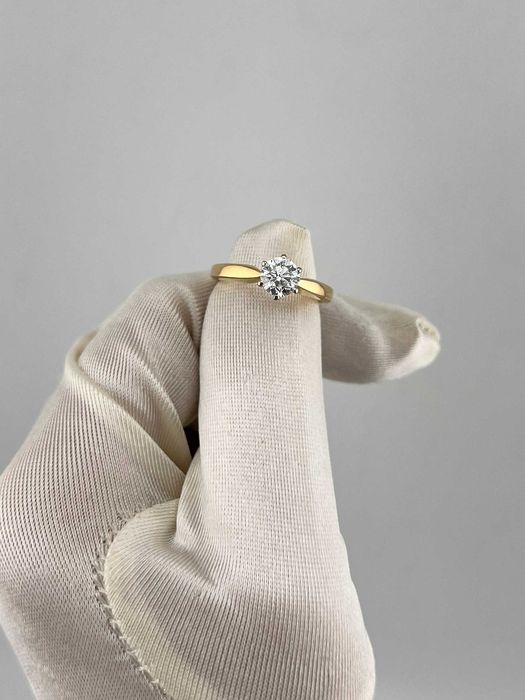 Кольцо с природным бриллиантом 1ct