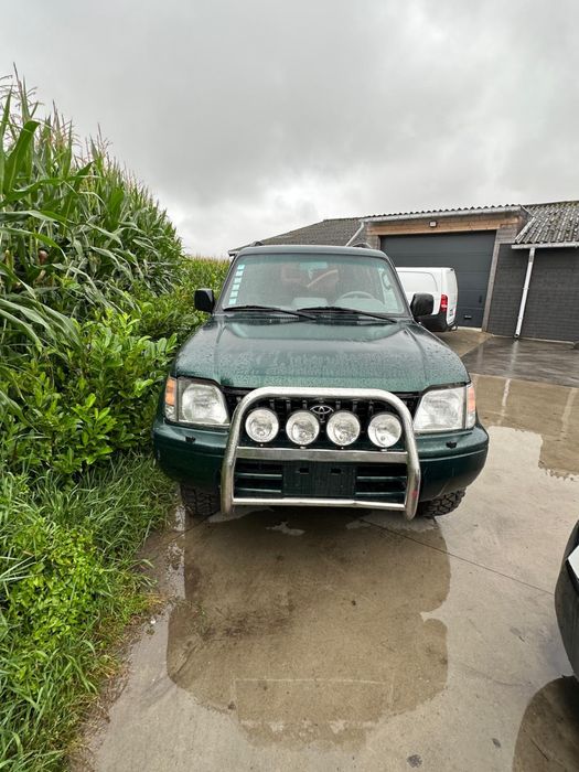 Vand toyota land cruiser 3.0 autoutilitara