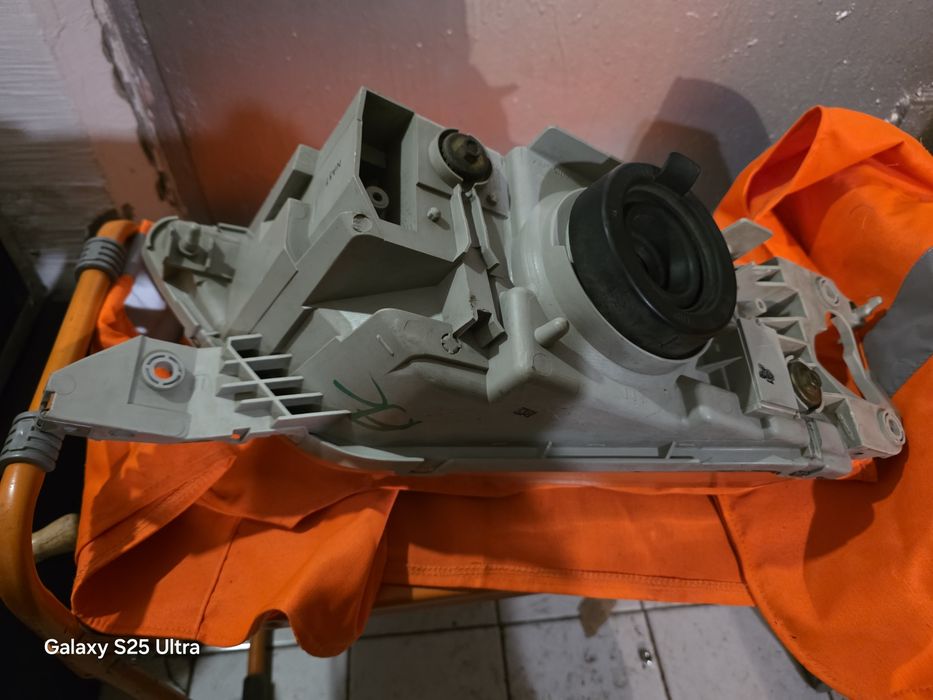 Продам фары комплект