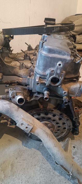 Мотор на Хонда d13b