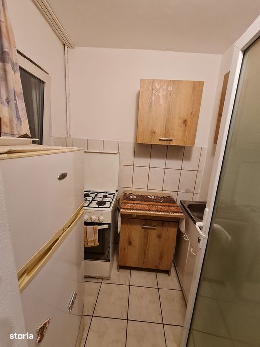 Inchiriez Garsoniera Confort 1 Moderna cu Balcon Micalaca Simfoniei