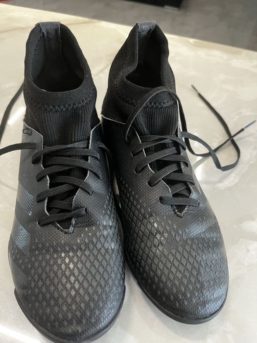 Vand ghete de fotbal adidas  pentru sintetic 36