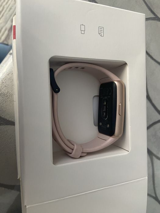 HUAWEI watch Band 6