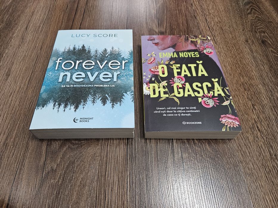 Forever never, O fata de gasca