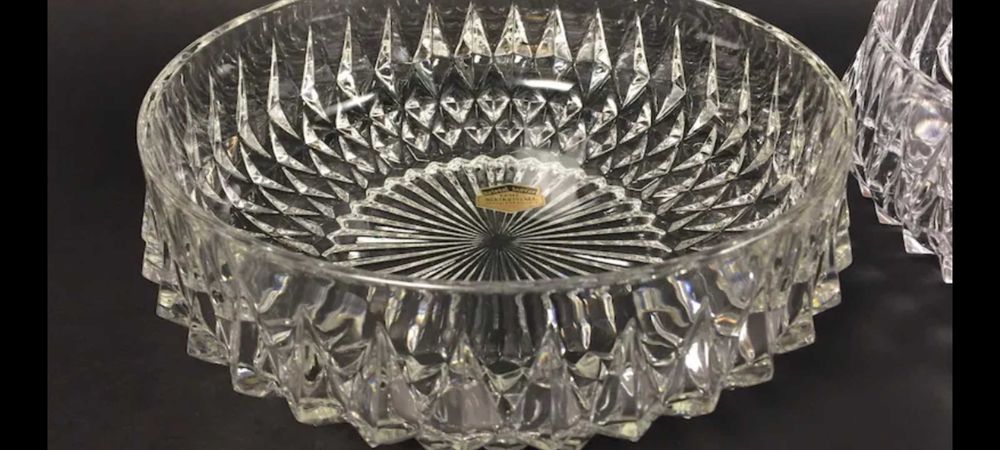 Bol antic din cristal pentru fructe