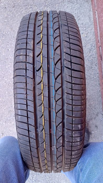 Anvelope vara continental 185 70 14 H  cu jante si capace vw polo,sko