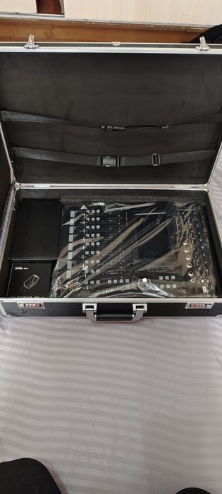 Цифровой микшерный пульт