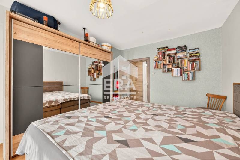 Продава се Тристаен апартамент в Варна, Аспарухово - 81 кв.м за 2062 €/кв.м - Снимка #11