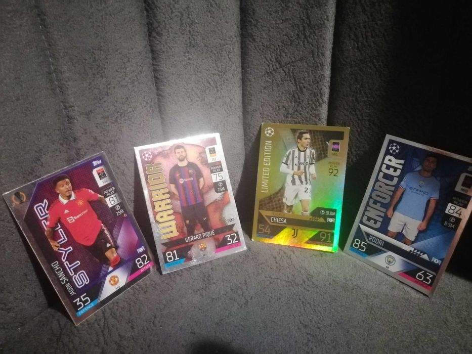 Лот 27бр Футболни карти Topps Match Attax & Panini Adrenalyn XL - Messi LEGEND, Ronaldo Silver LE, Vini Jr Black Edge, Bellingham & Gavi ROOKIE, Hakim