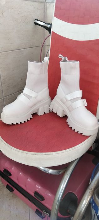 Ghetuțe Damă piele Nr 37 Noi doar probate