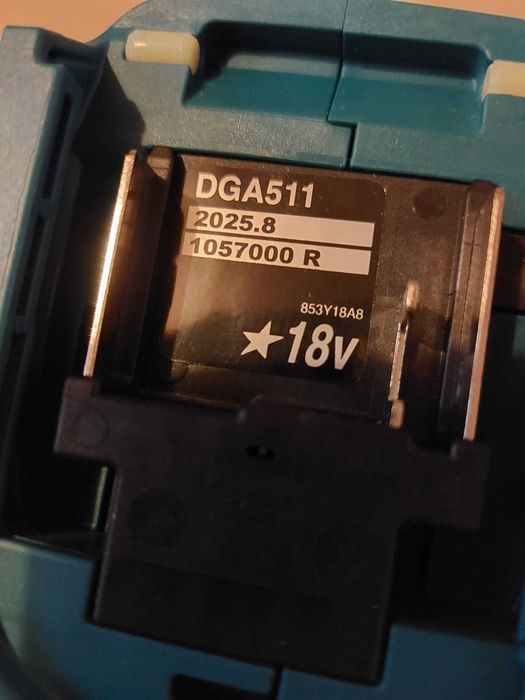 Polizor unghiular DGA511