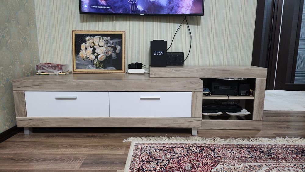 Тумба под телевизор