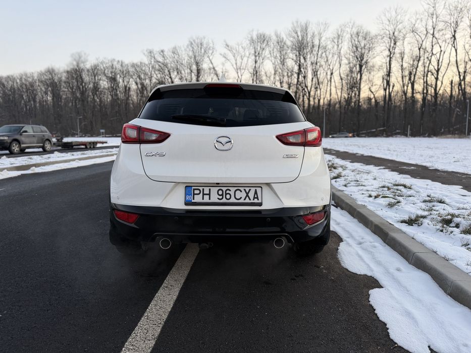 Vând Mazda CX-3
