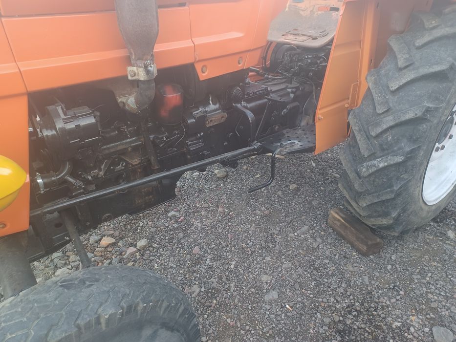 Tractor fiat 445