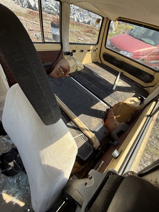 Варбург цял или на части