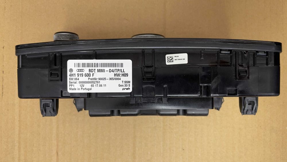 Контролен панел / Управление мултимедия AUDI A8 D4 4H1919600F