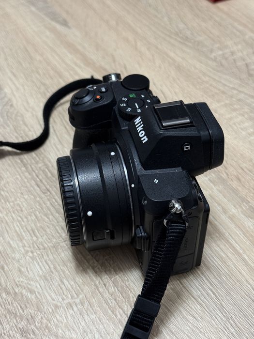 Nikon z5 + adapter lens