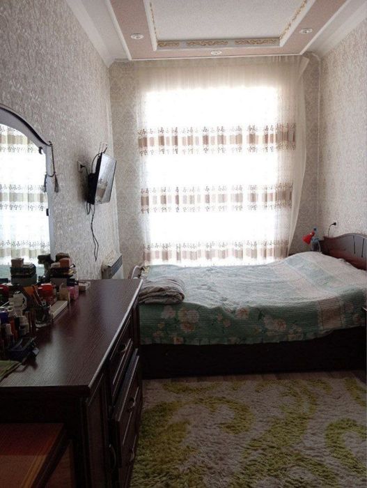 4 xonali kvartira sotiladi srochna