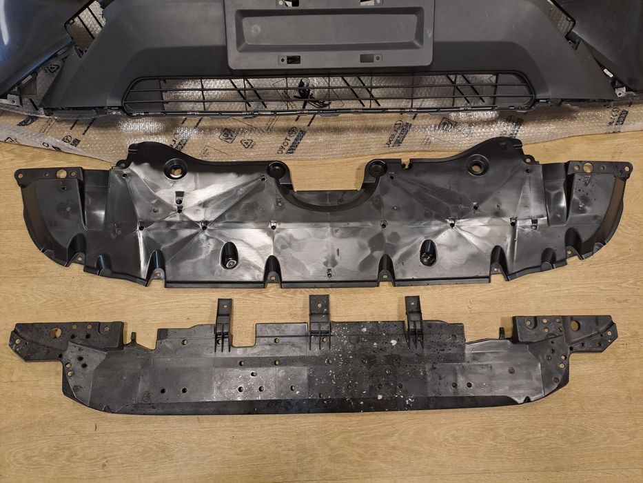 Бампер в сборе для Rav4