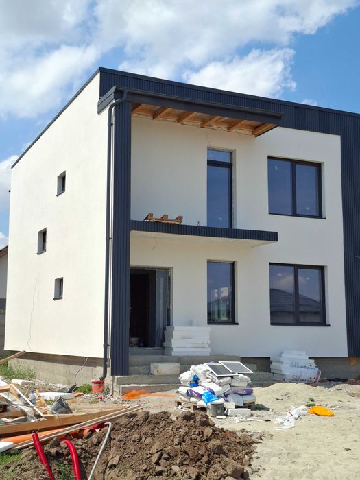 Pantelimon Ilfov,p+1,4 camere 3 bai dressing,335mp proprietate,asfalt,comision 0% pentru cumparator