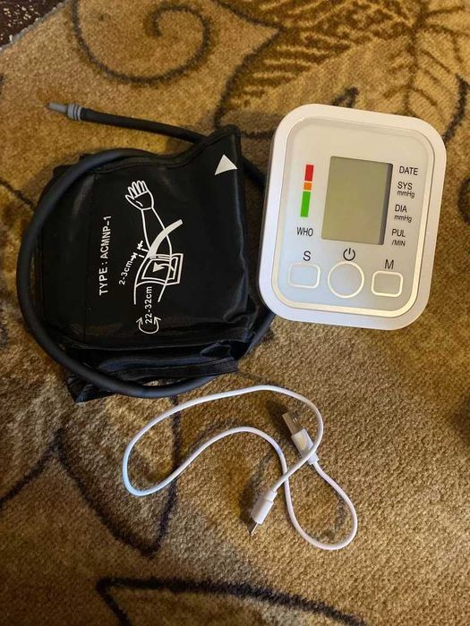 Тонометр новый .