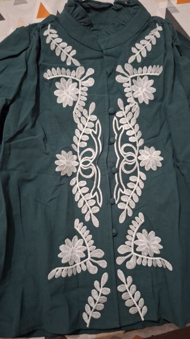 Нова дамска блуза-риза