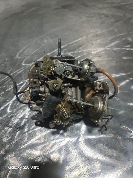 Продам карб с Уаза