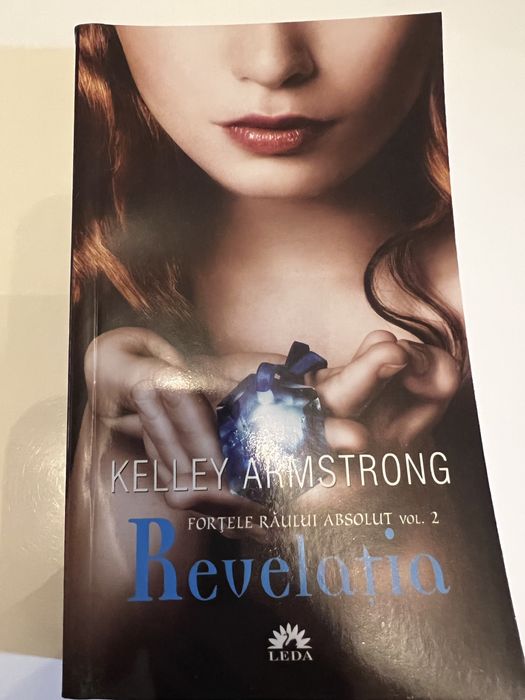 Trilogia “Fortele raului absolut” Kelley Armstrong