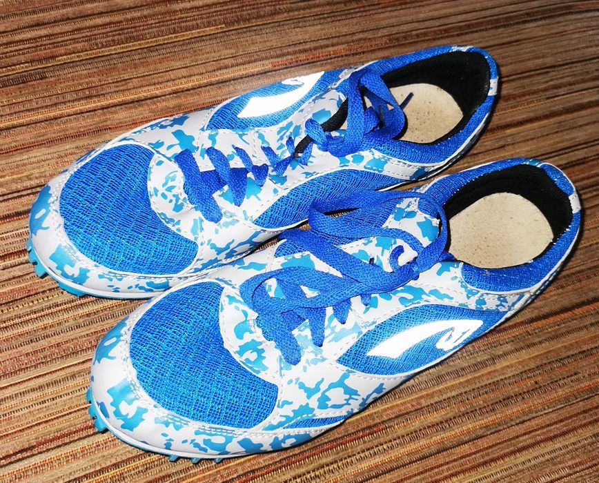 Шиповки спортивные