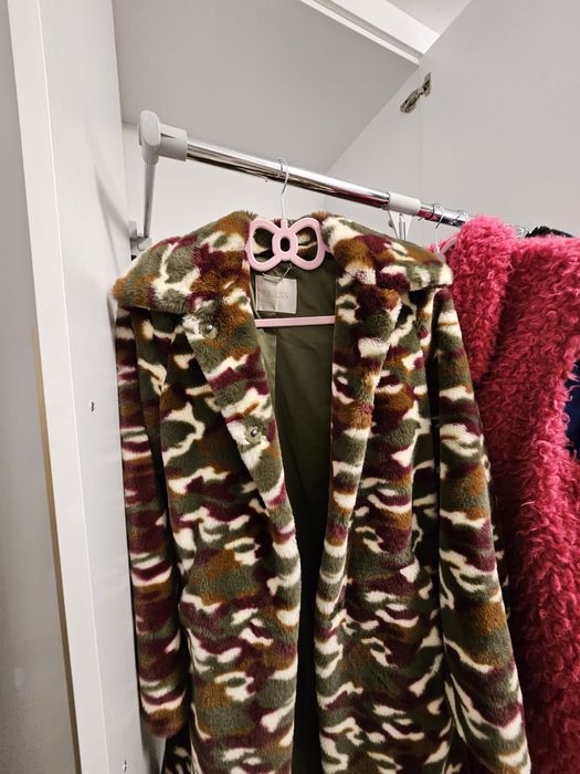 Палто с косъм Guess XS