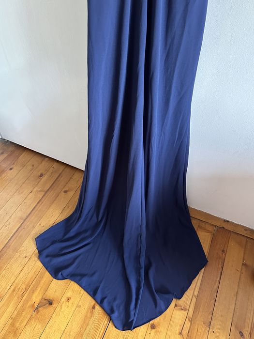 Официална тъмно синя рокля с пайети