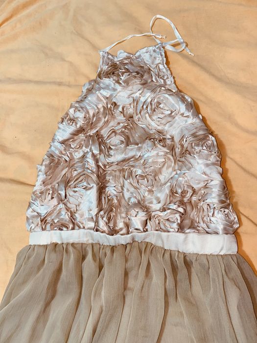 Rochie de seara cu spatele gol