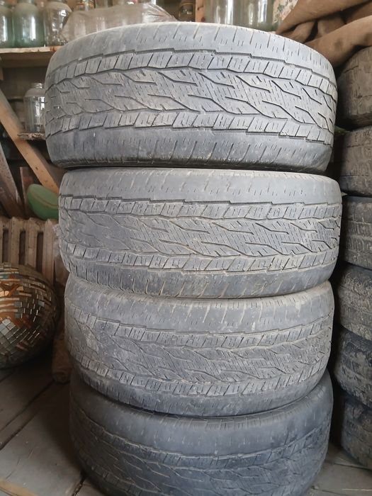 Продам комплект летней резины на r18