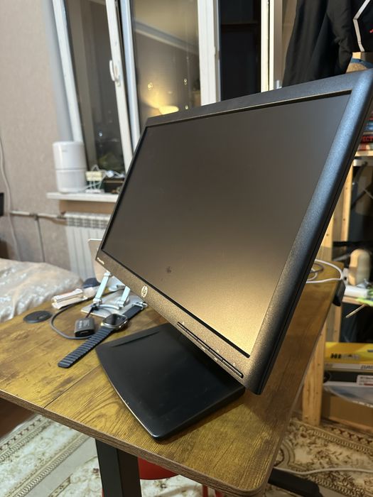 Монитор HP LA2006X