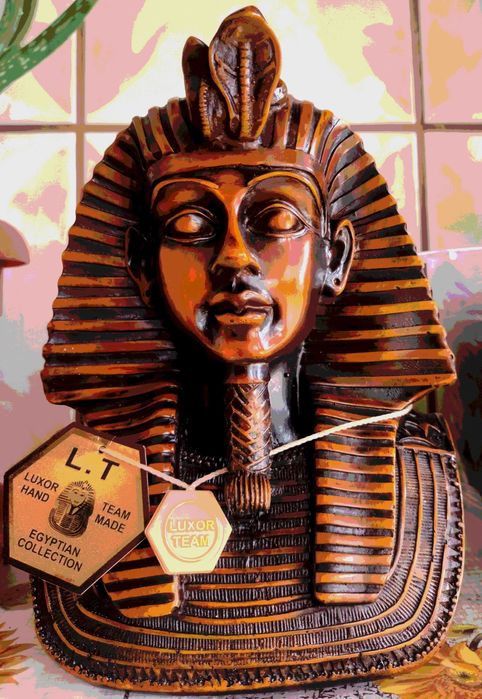 Statuetă Egipt- aprox 25 cm înălțime Faraonul Tutankhamon