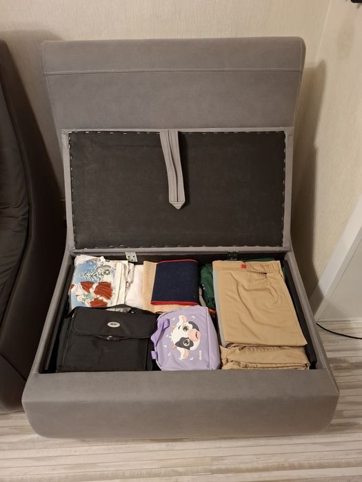 Часть от дивана,с ящиком