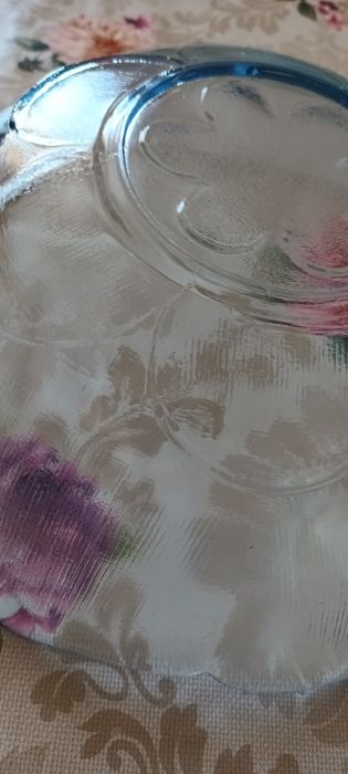 Fructieta material calitativ de sticla