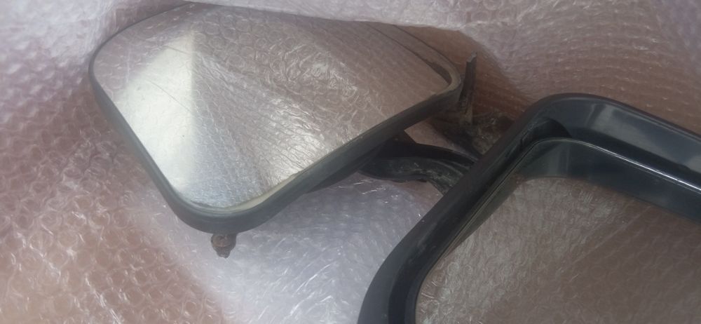 Продам зеркало на Scania