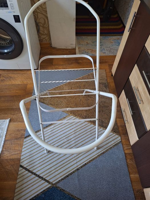 Срочно продам подставку под ваночку