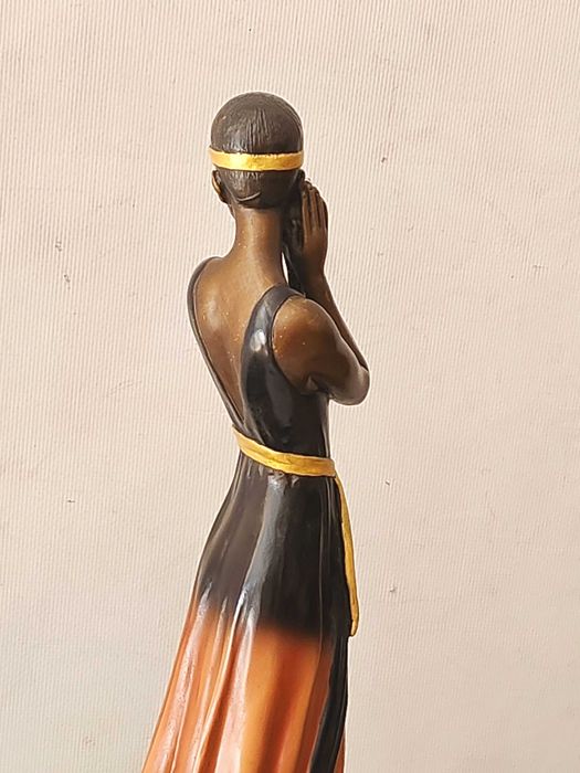 Статуетка „Дама в дълга рокля“ – G. S. Cassel, France